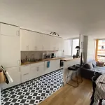 Spacious And Elegant 3 Bedrooms Apartment Near Metro And Bois De Vincennes